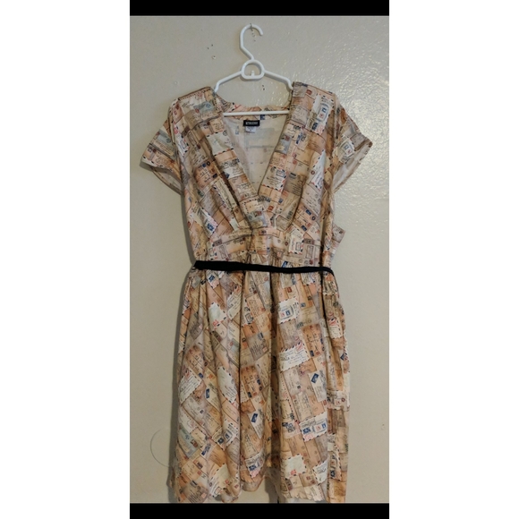 Retrolicious Dresses & Skirts - 4X Retrolicious postage dress w/ pockets